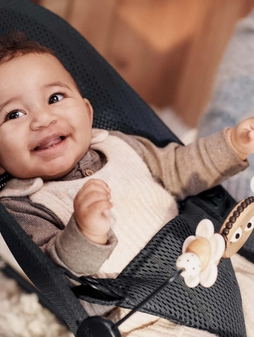BabyBjorn Googly Eyes feature Oeko Tex and JPMA certifications for trusted quality.