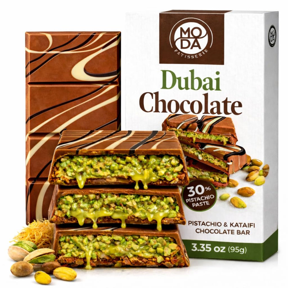 BARBEE Dubai Chocolate Bar pistachio-kadaifi close-up for a premium indulgence.
