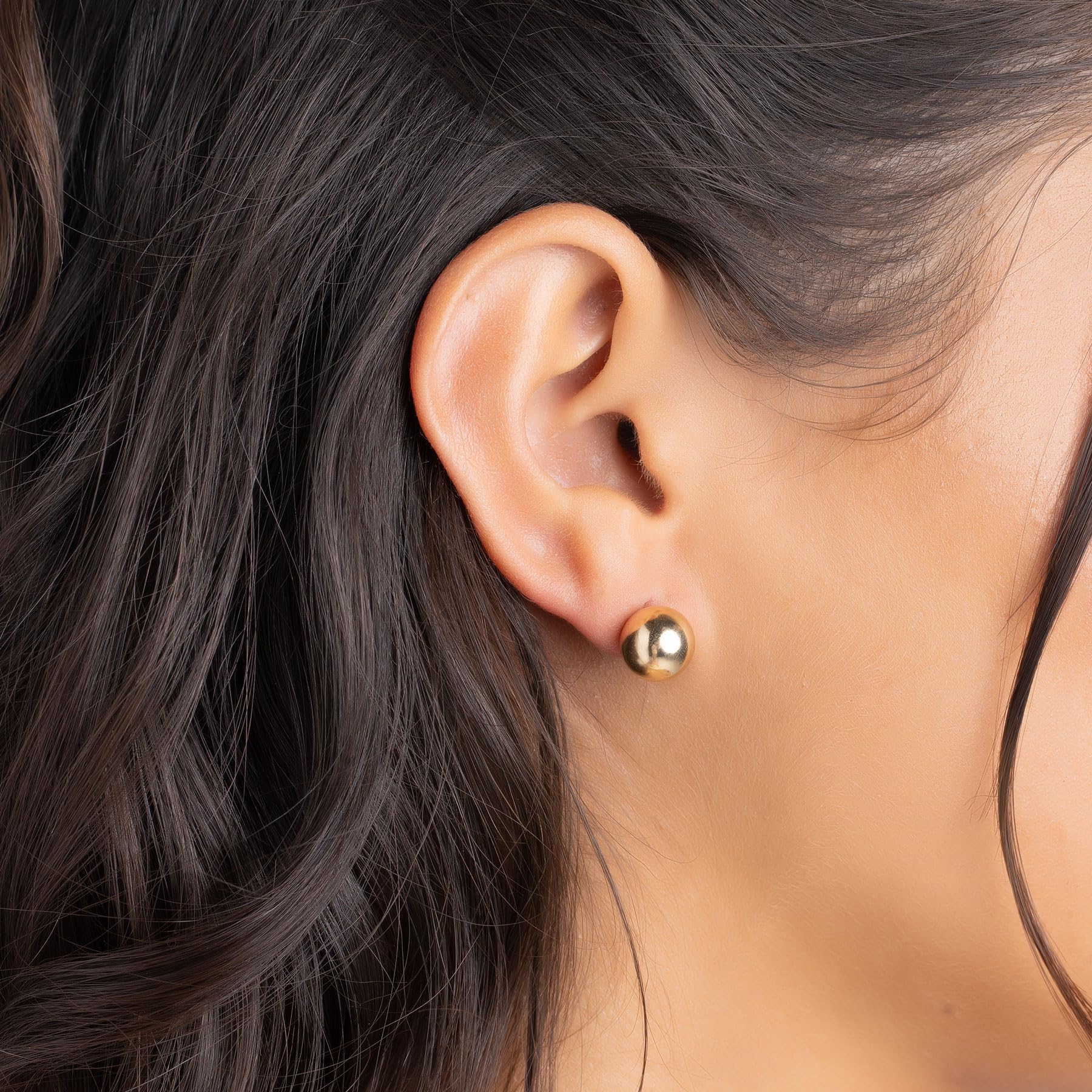 Barzel 18K gold-plated ball stud 5mm offers a mid-size accent