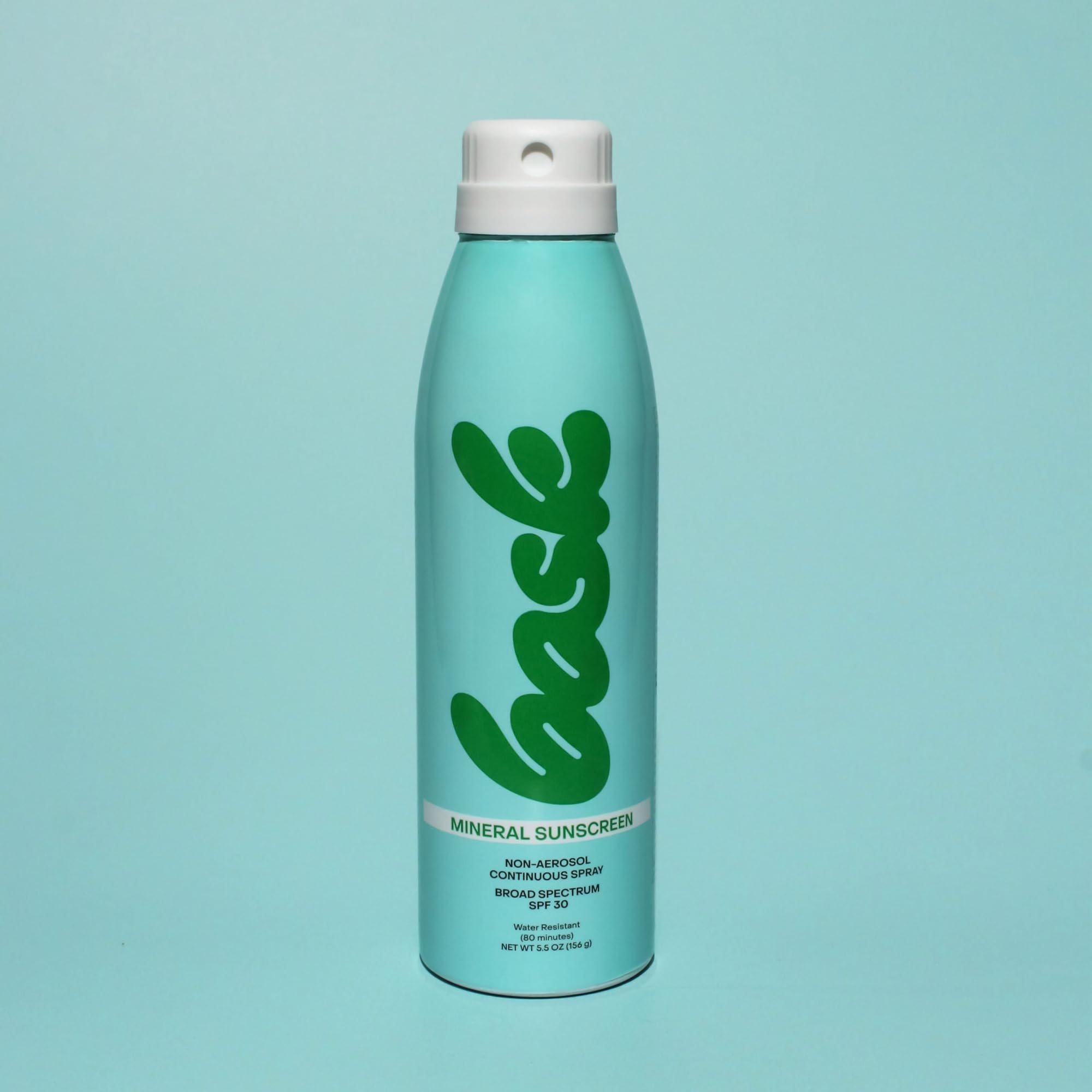 Mist applied to skin demonstrates lightweight absorption and non-aerosol spray