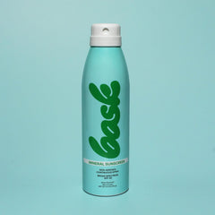 Mist applied to skin demonstrates lightweight absorption and non-aerosol spray