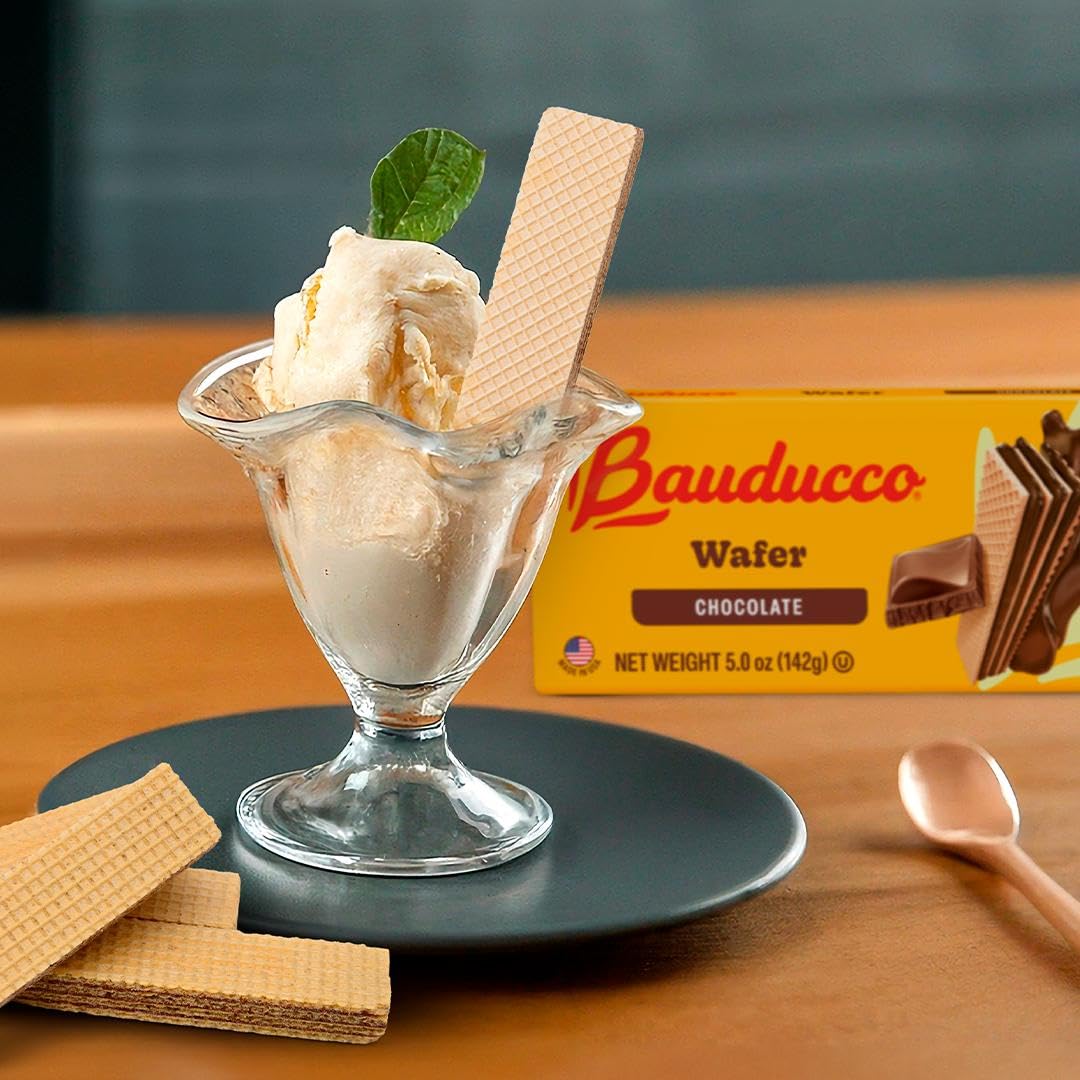 No artificial flavors or colors in Bauducco wafers for simple dessert moments