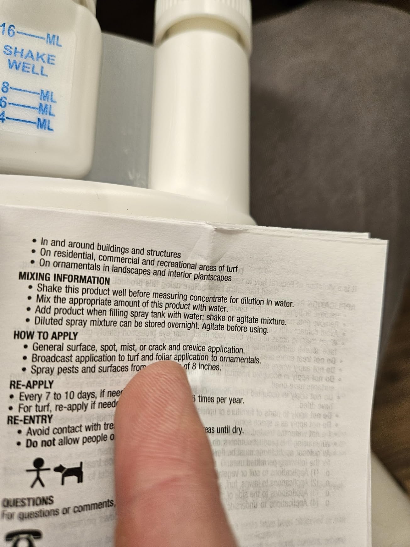 Bayer ENVU Tempo SC Ultra label provides clear handling instructions.