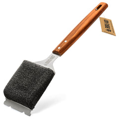 BBQ-AID bristle-free grill brush close-up highlighting safe cleaning for barbecue sessions.