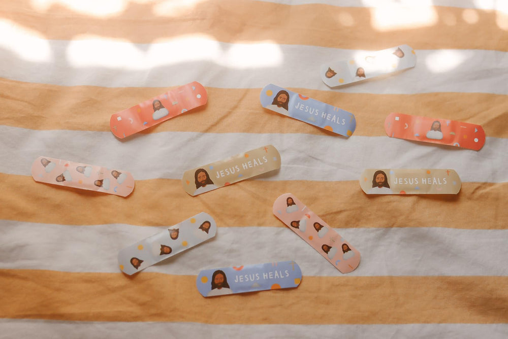 Be A Heart branding with reusable tin promotes easy cleanup after minor injuries