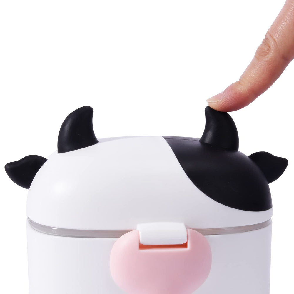 Bebamour lid with soft rubber tentacles for safe baby interaction