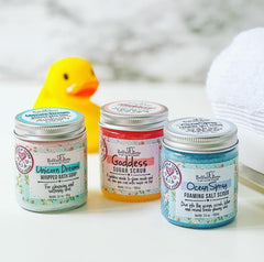 Bella & Bear Unicorn Dreams mango-pineapple scent close-up, tropical freshness in bath.