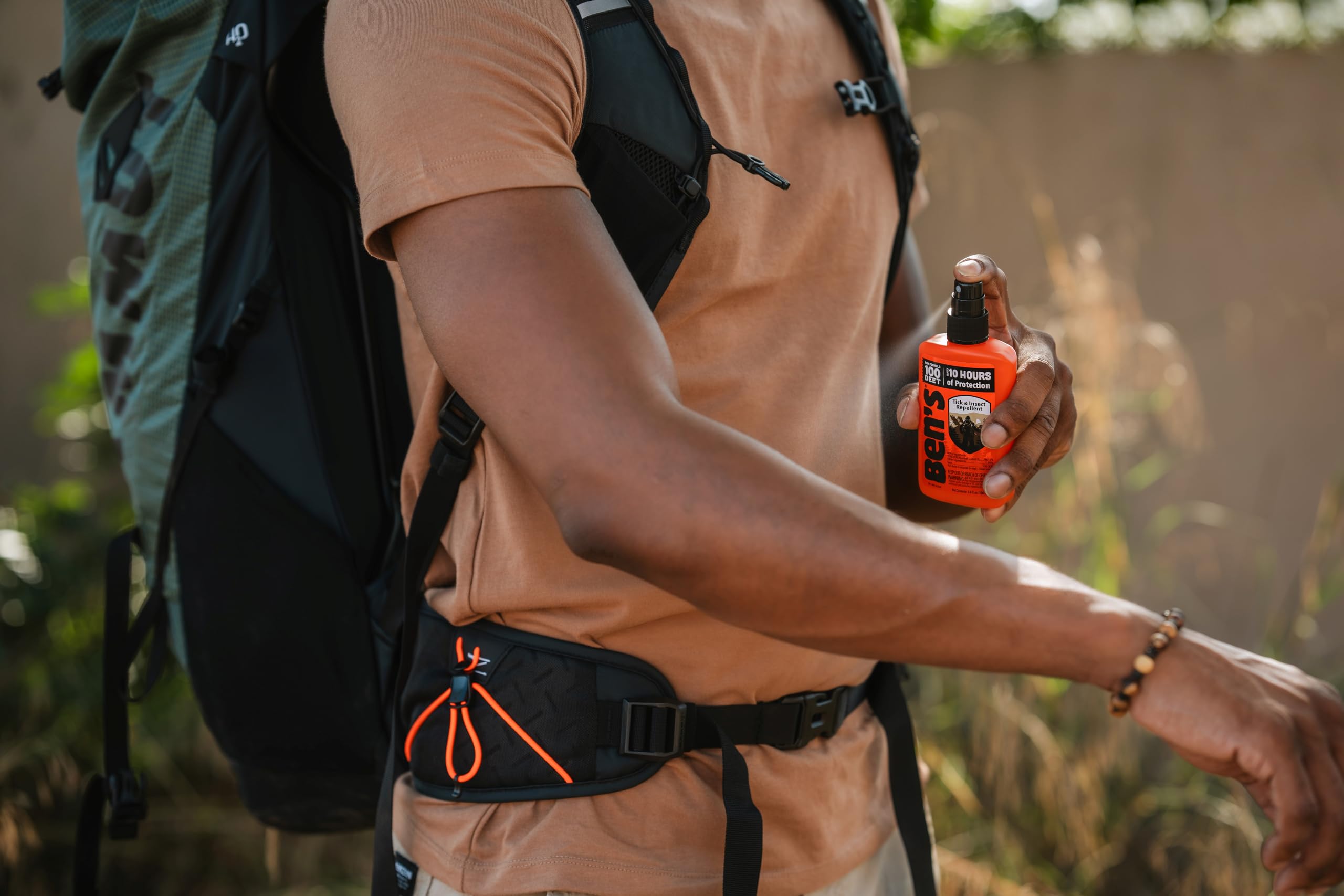 Lightweight travel-ready spray design for hikers and campers