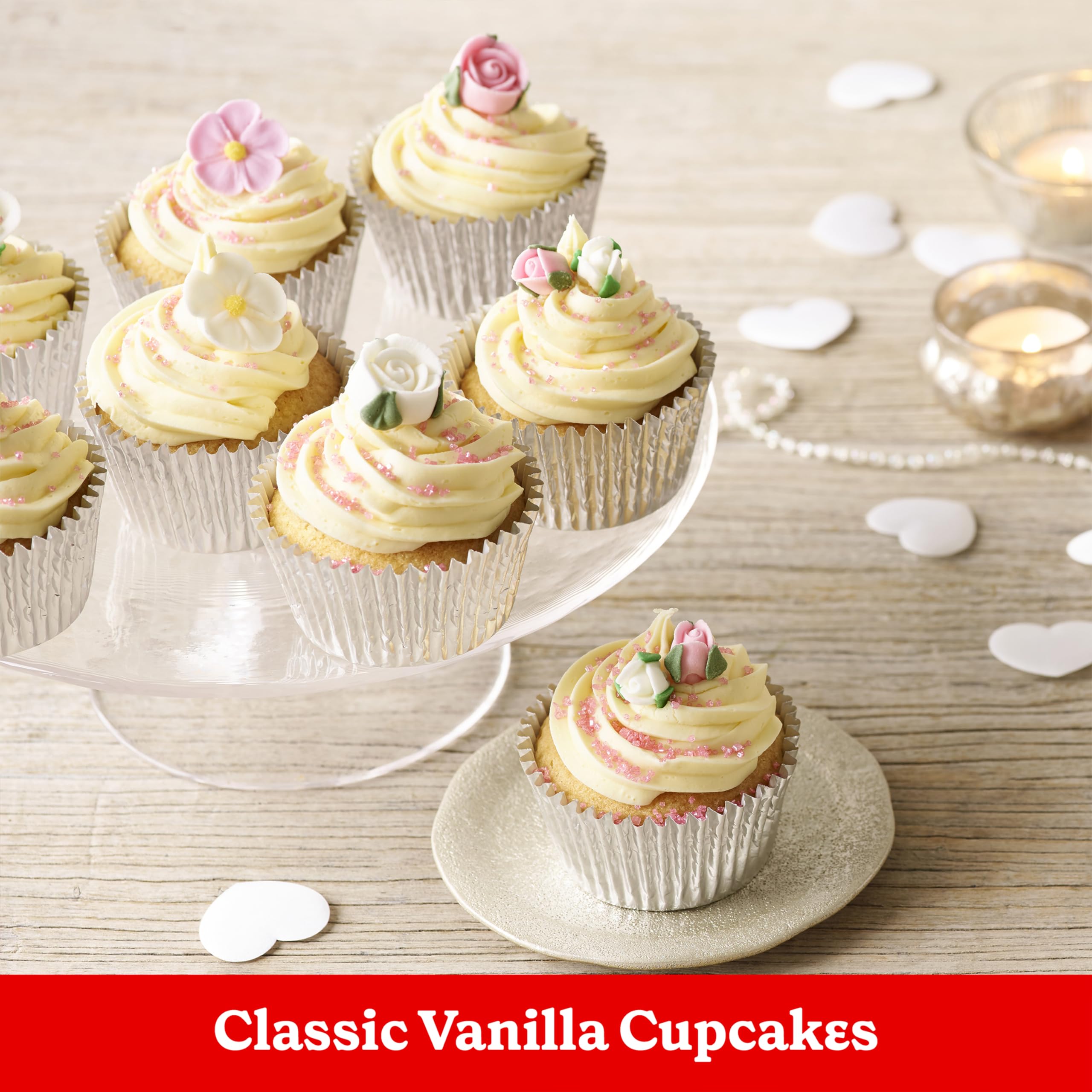 Betty Crocker frosting pairing enhances cupcakes with flavor.