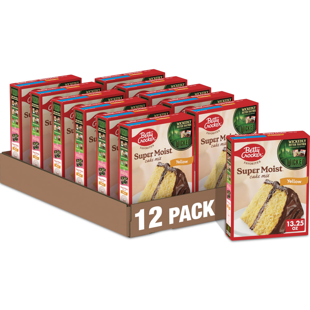 Betty Crocker yellow cake mix box front for easy home baking.