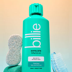 Creamy lather of Billie body wash for a refreshing cleanse.