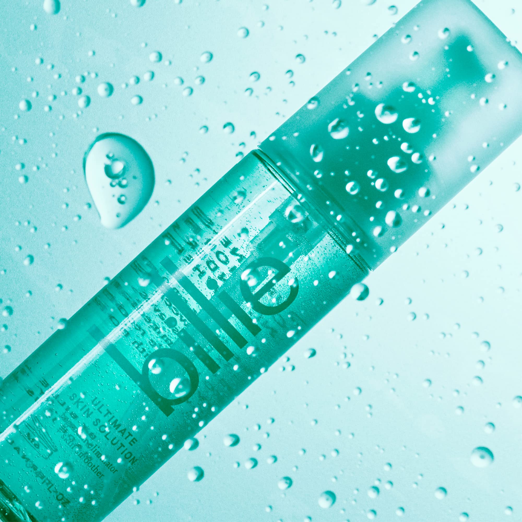 Billie Ultimate Skin Solution non-sticky spray texture for quick dry.