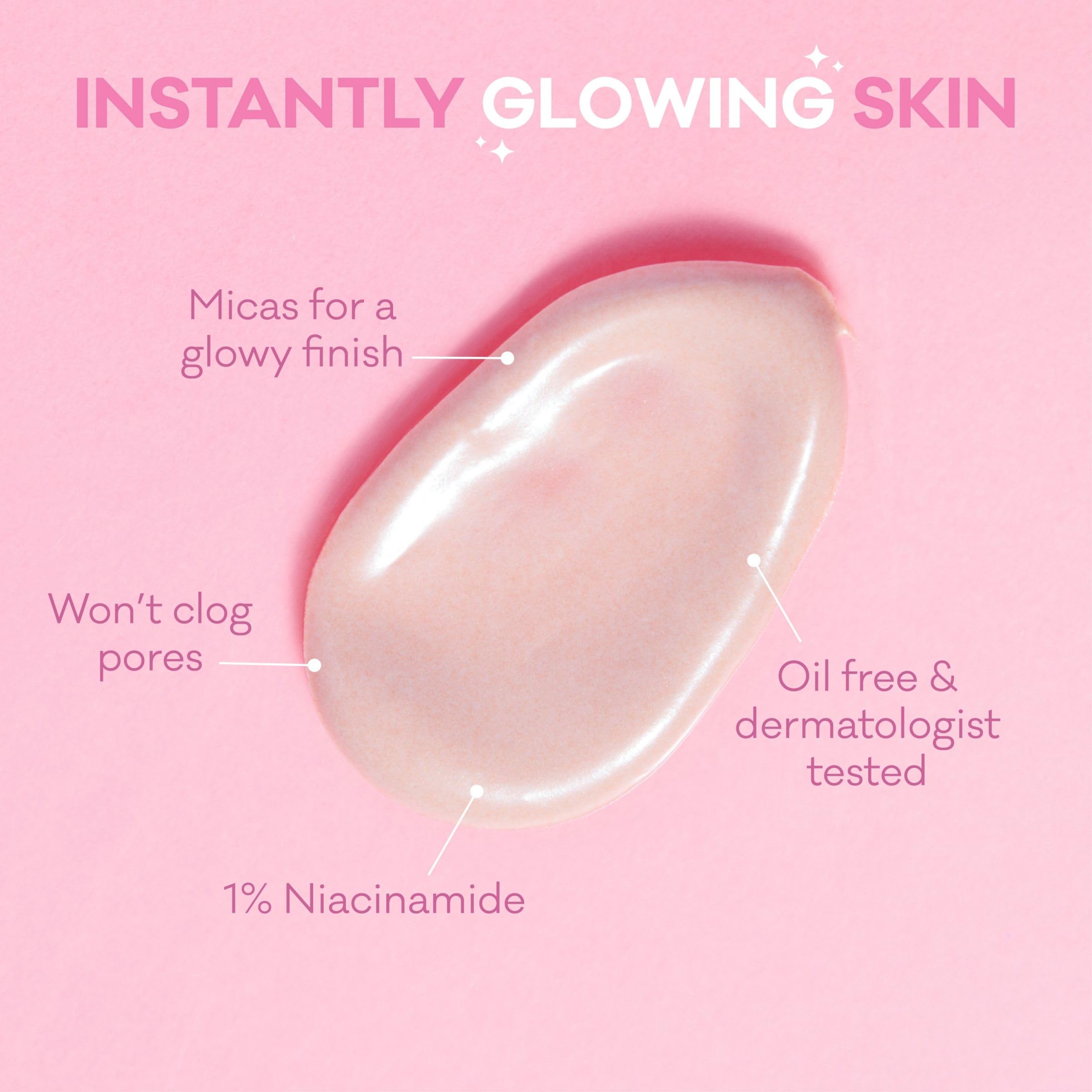 Textured swatch highlights glow-enhancing formula with hyaluronic acid and mica.