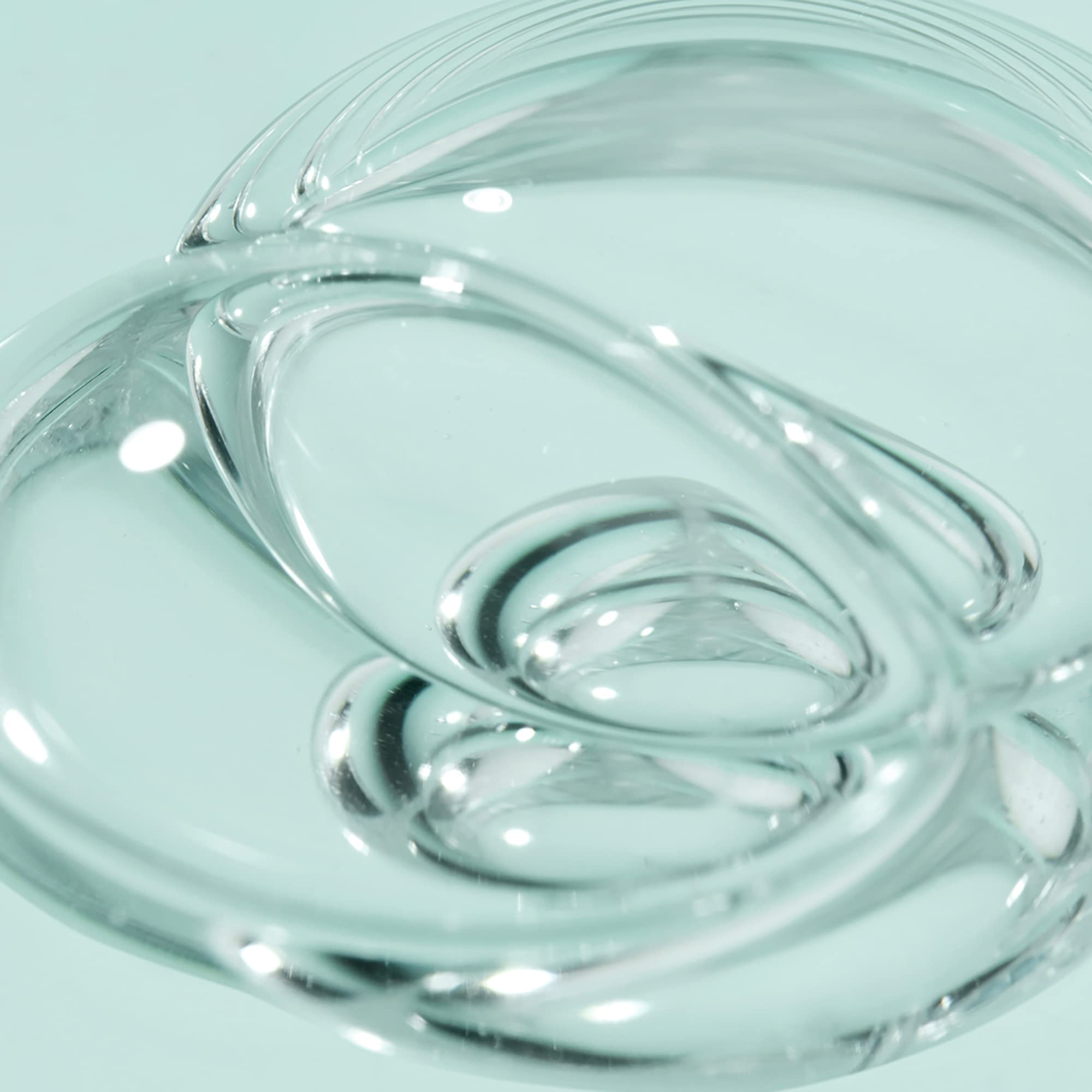 BIOSSANCE 100% Squalane Oil sugarcane ingredient focus emphasizes sustainable origin.
