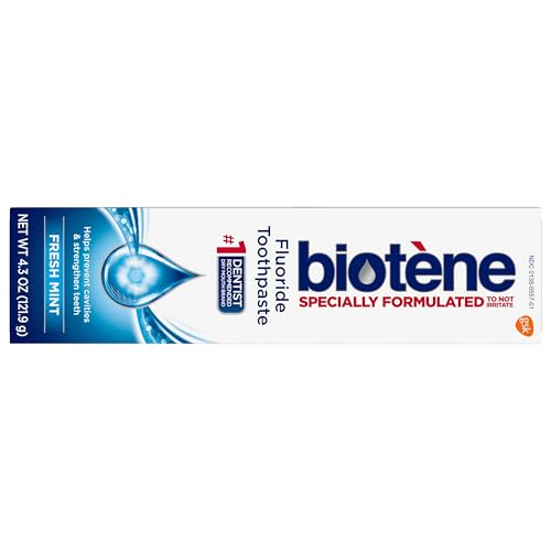 Biotène label close-up highlights key toothpaste claims on the tube.