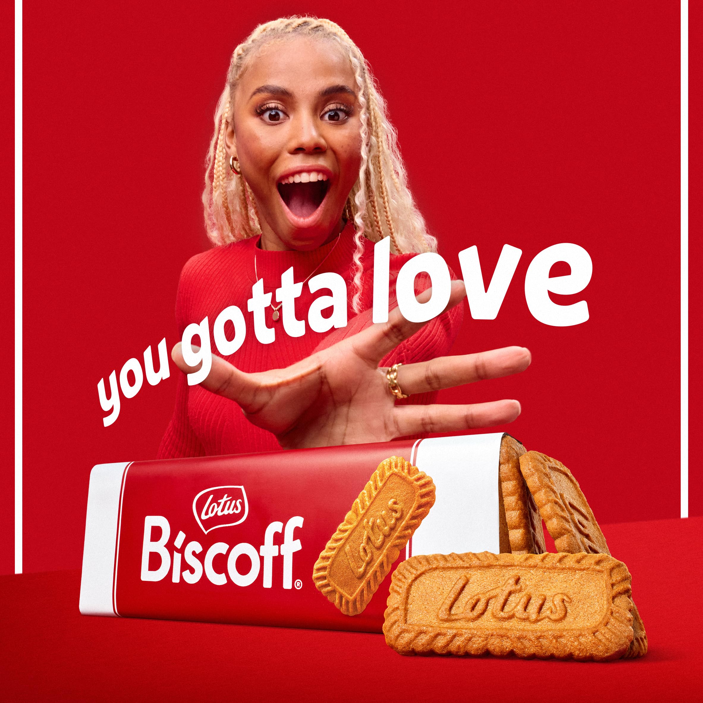 Biscoff cookies with coffee, a satisfying afternoon treat.