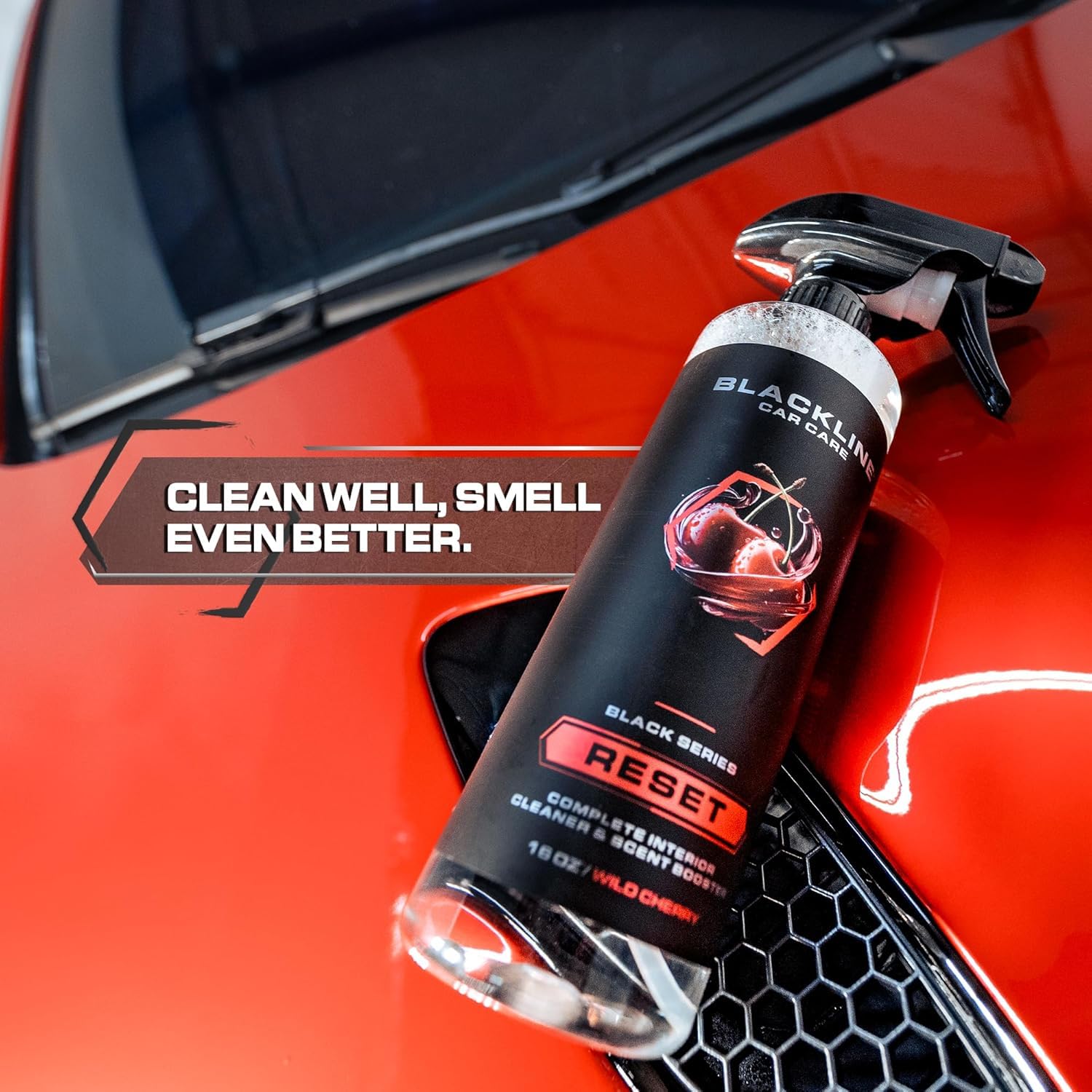 Blackline Reset high-foam action lifts grime while leaving a refined scent.