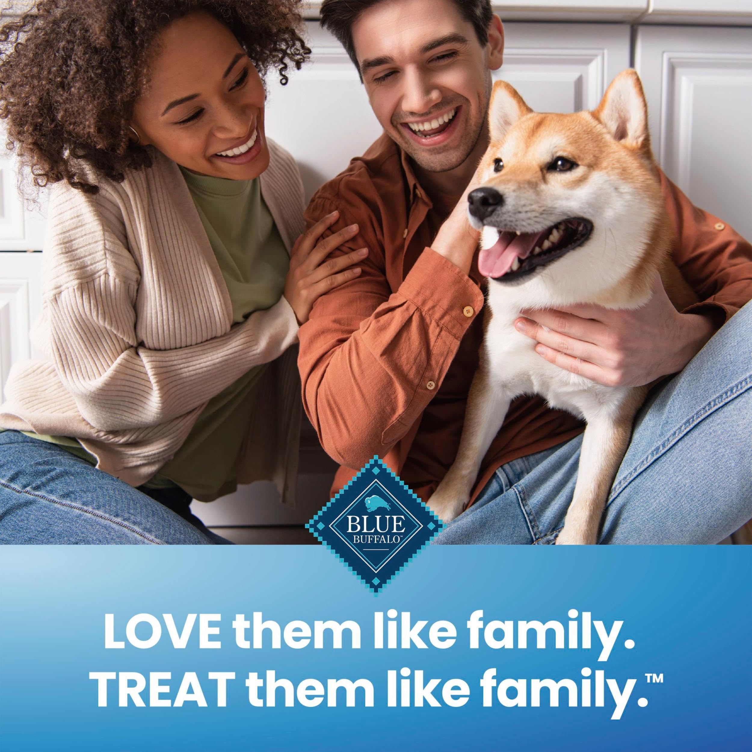 Blue Buffalo Dental Chews feature a chicken recipe dogs enjoy
