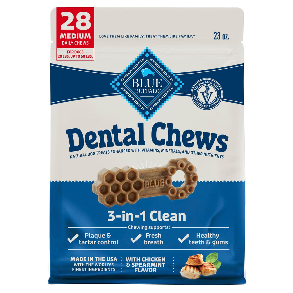 Blue Buffalo Dental Chews medium pack shot supports daily dental care for dogs.