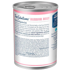 Blue Buffalo True Solutions Blissful Belly serving bowl showcasing tasty texture for digestion-friendly meals.