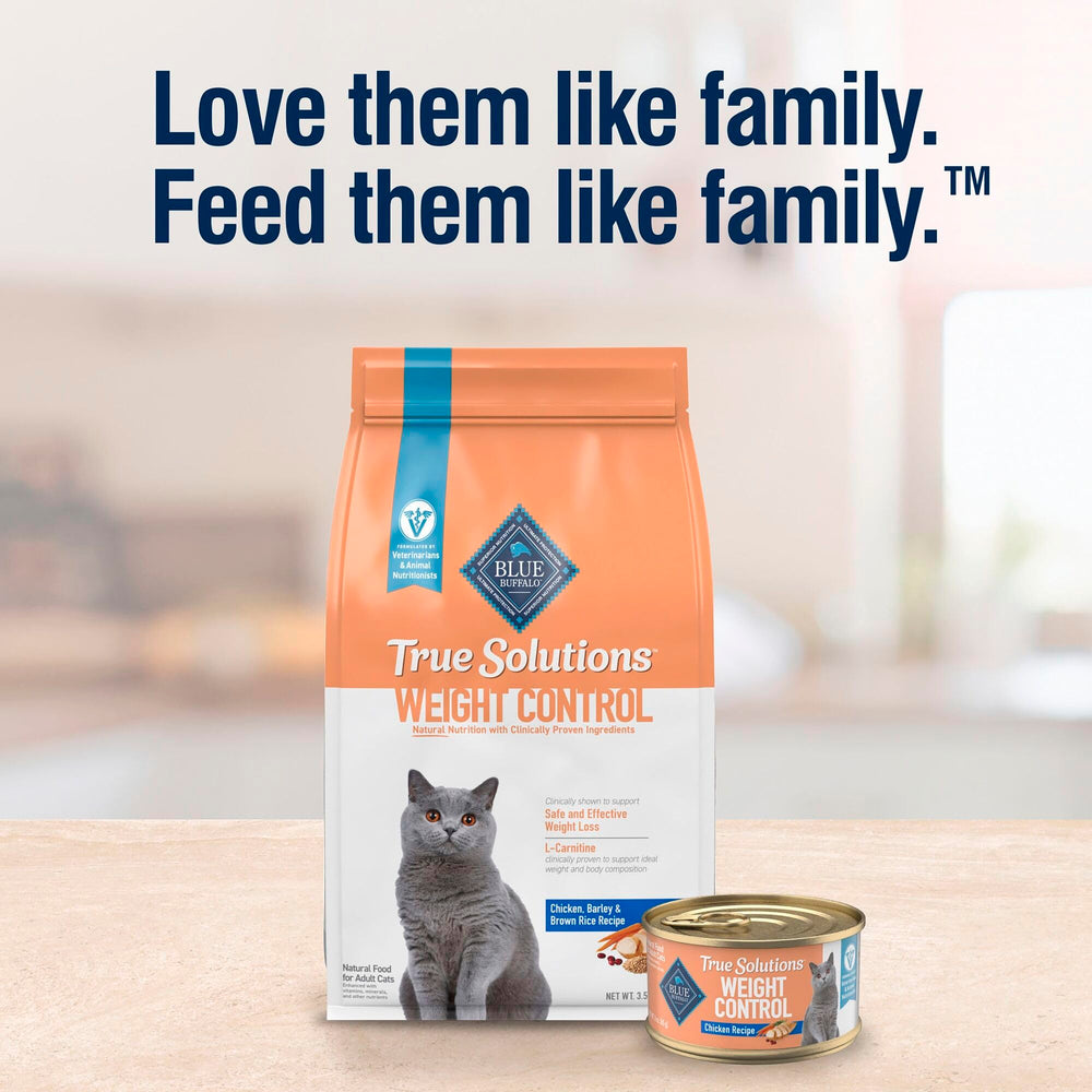 Blue Buffalo True Solutions weight-control served-cat-bowl scene suggests everyday feeding scenarios.
