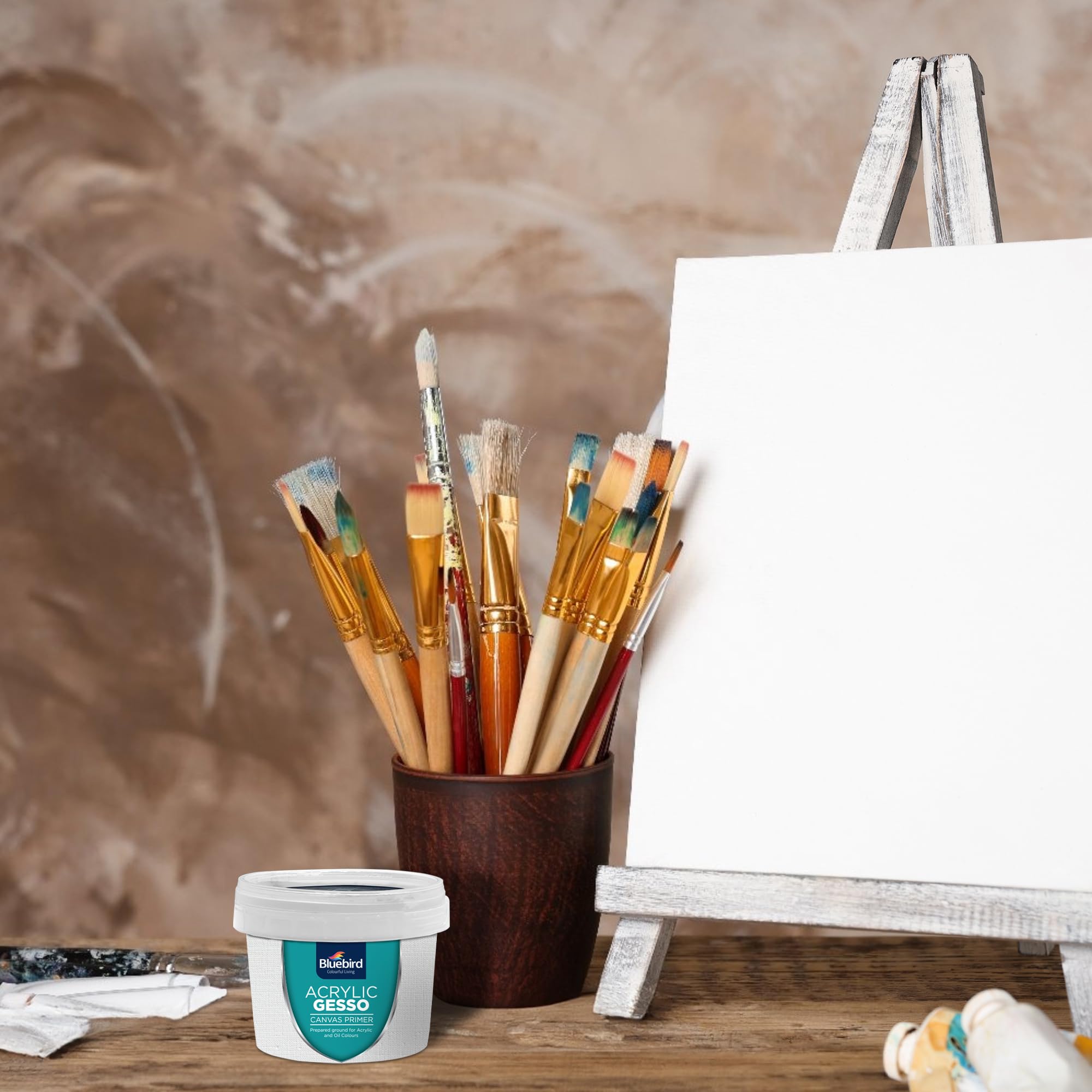 Primed surface using BLUEBIRD Heavy Gesso for a professional finish.