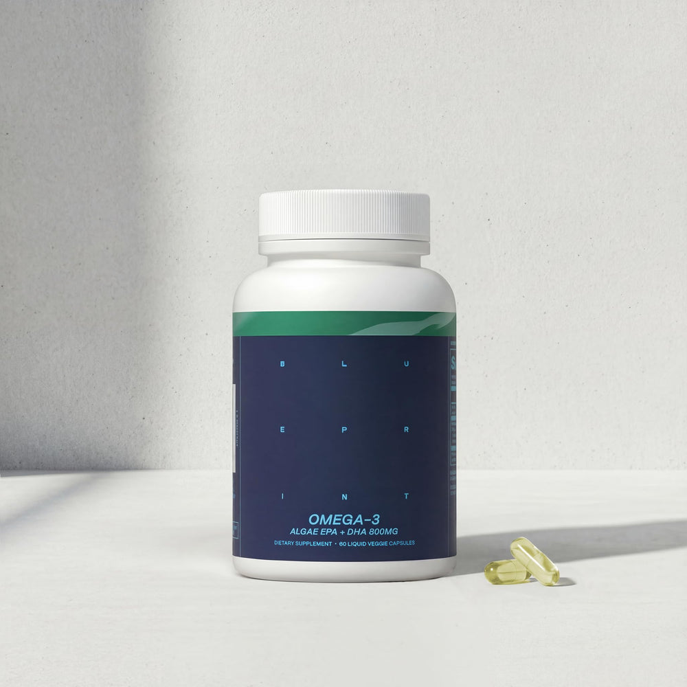 Sustainable microalgae sourcing illustrated as an environmentally friendly omega-3 option.