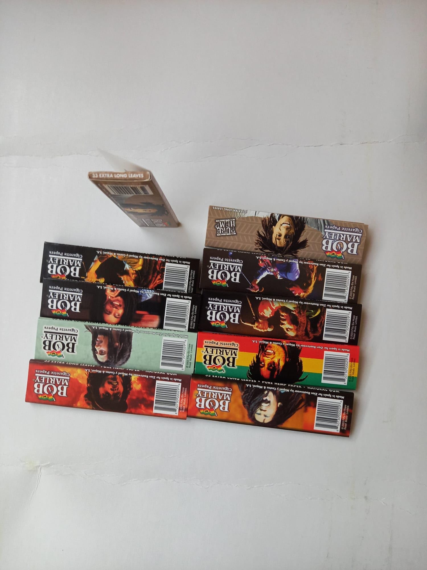 Bob Marley natural rolling paper with all-natural materials.