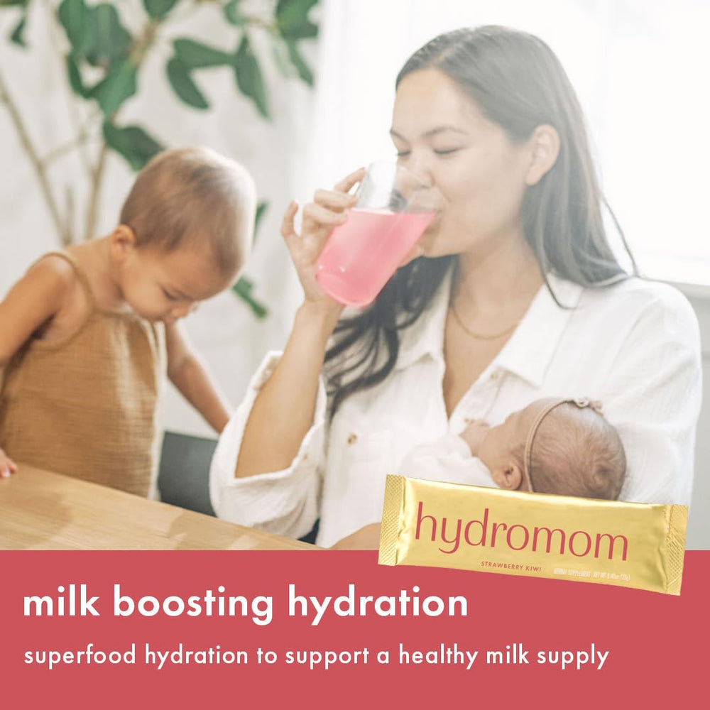 Pouring Hydromom powder into water to visualize quick hydration