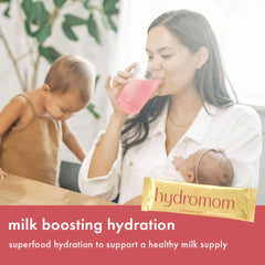 Pouring Hydromom powder into water to visualize quick hydration