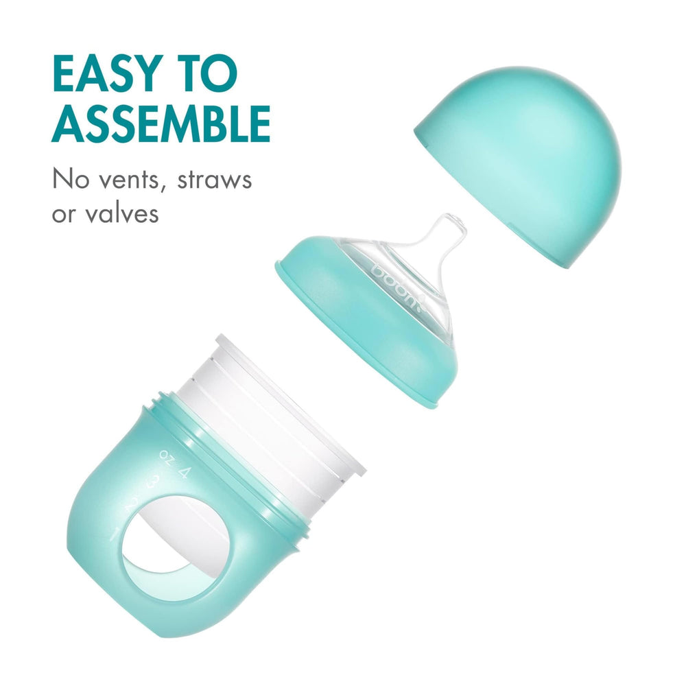 Boon Nursh silicone pouch close-up highlighting BPA-free, food-safe material.