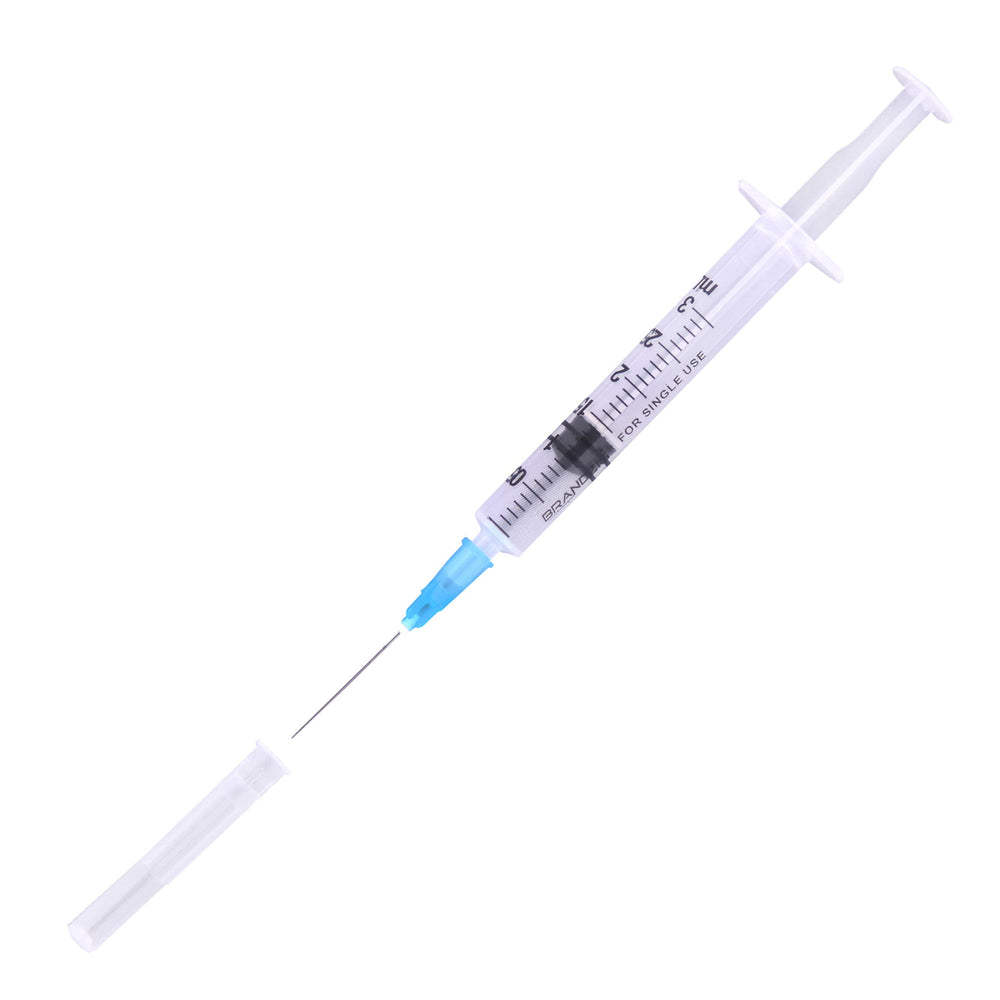Brandzig syringe with bold graduations for easy reading and dosing.