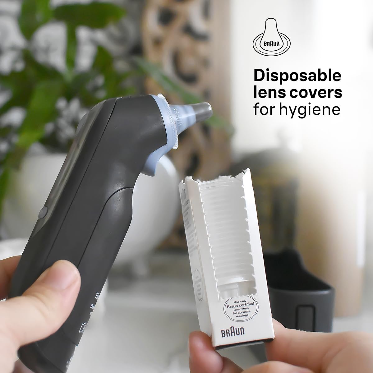 Ergonomic design of Braun ThermoScan 7 for comfortable, quick testing.