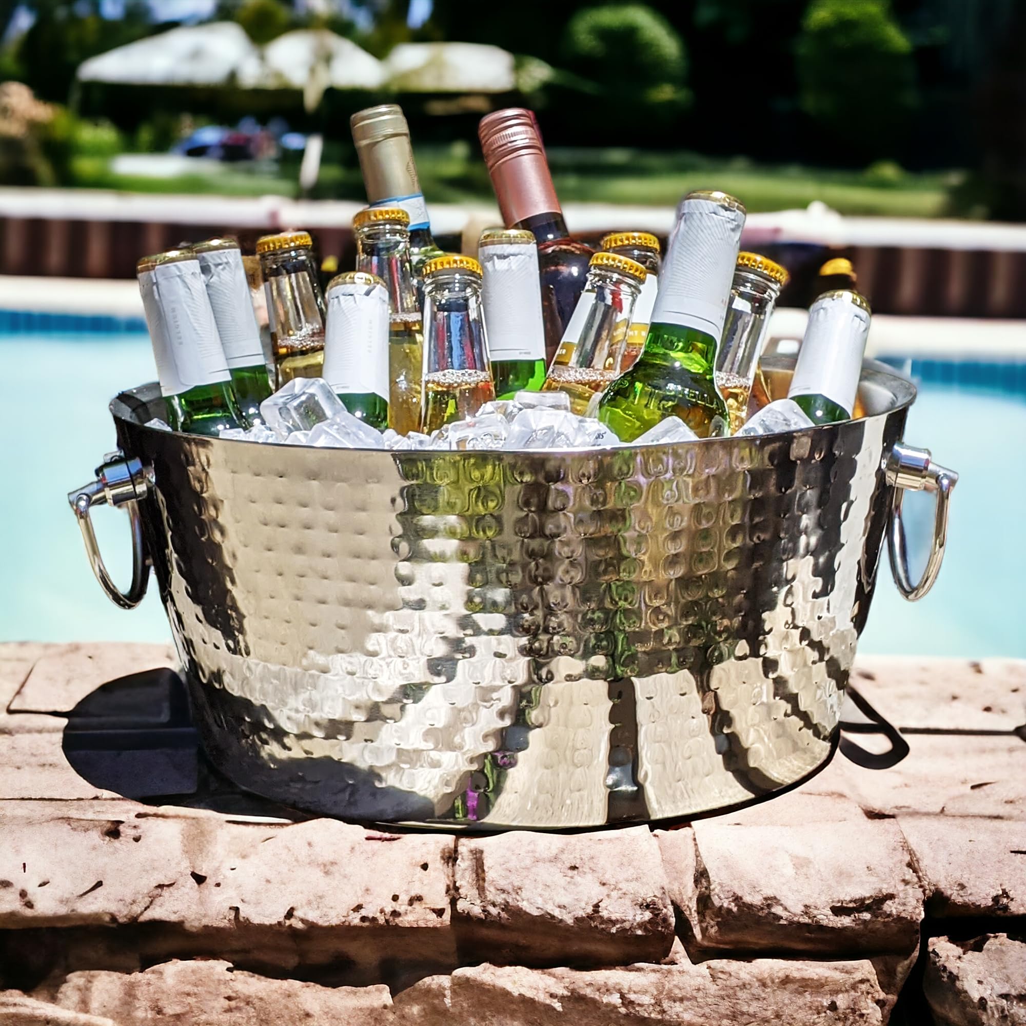 BREKX anchored drink tub in action keeps beverages cool during outdoor gatherings