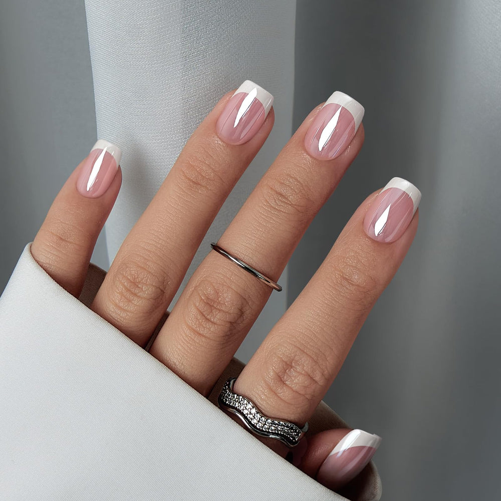 BTArtbox chrome glazed nails capture reflective tips for a bold look.