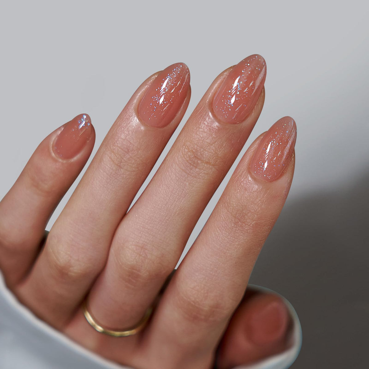 BTArtbox almond sparkly press-on nails for fast glam at home