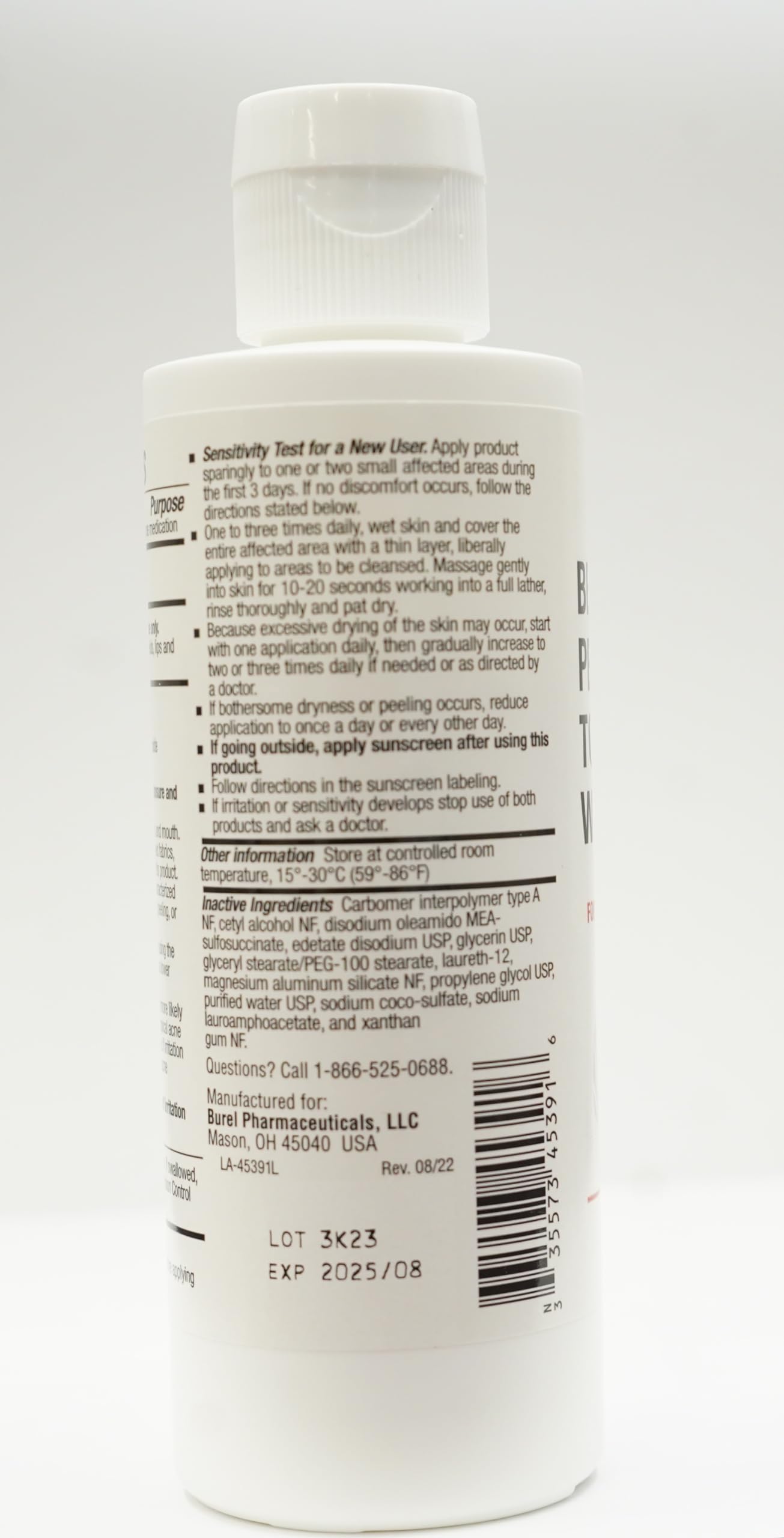 Front packaging display highlighting 5% benzoyl peroxide acne medication.