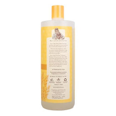 Burt's Bees for Pets oatmeal dog shampoo lather shows easy rinse
