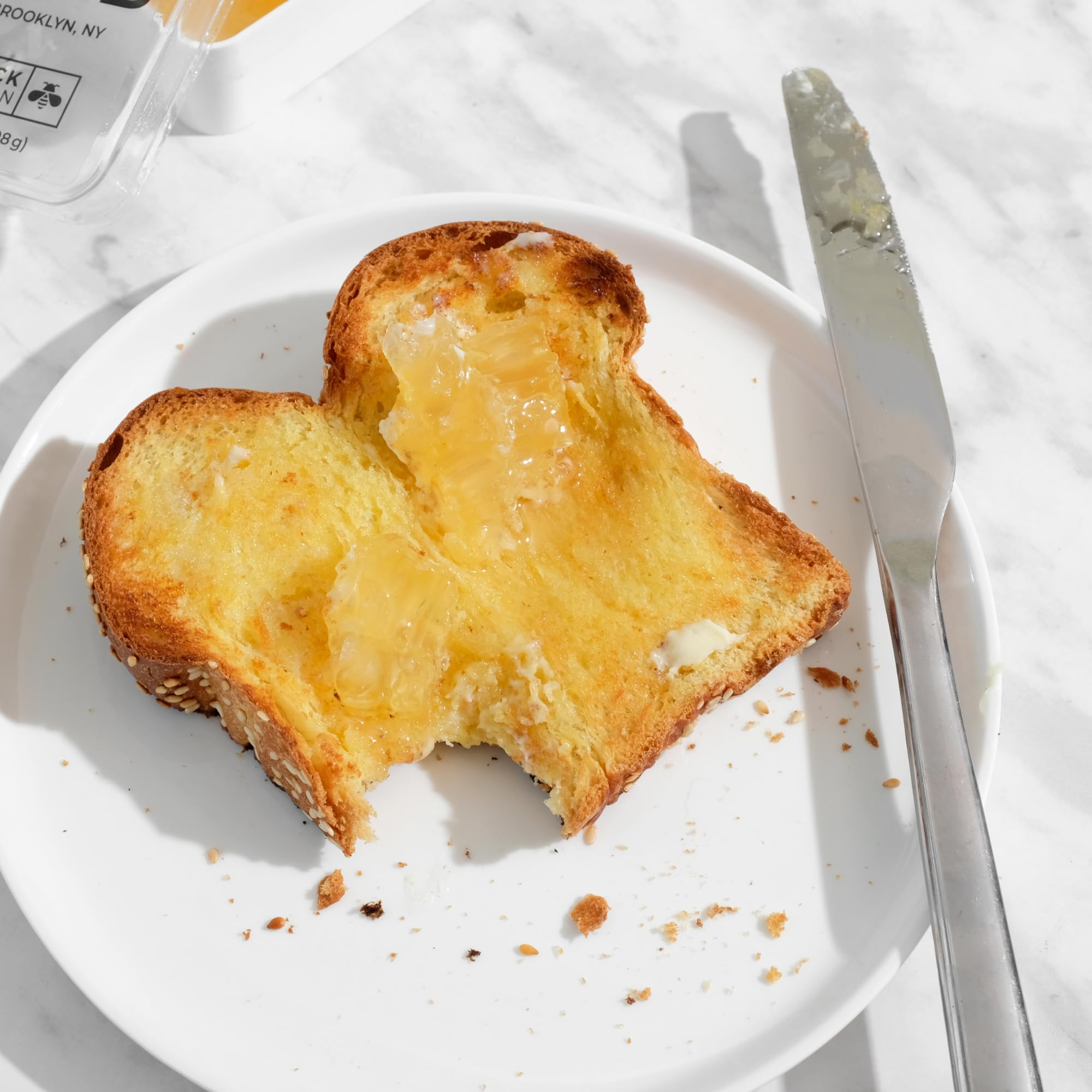 Acacia honeycomb texture and natural sweetness from Bees Knees