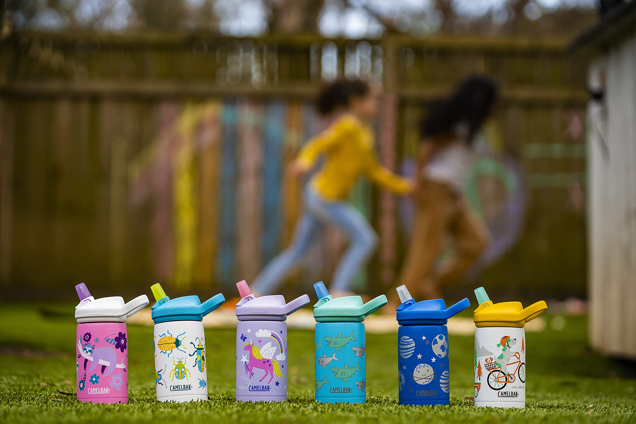 CamelBak Eddy+ Kids carry handle supports on-the-go hydration