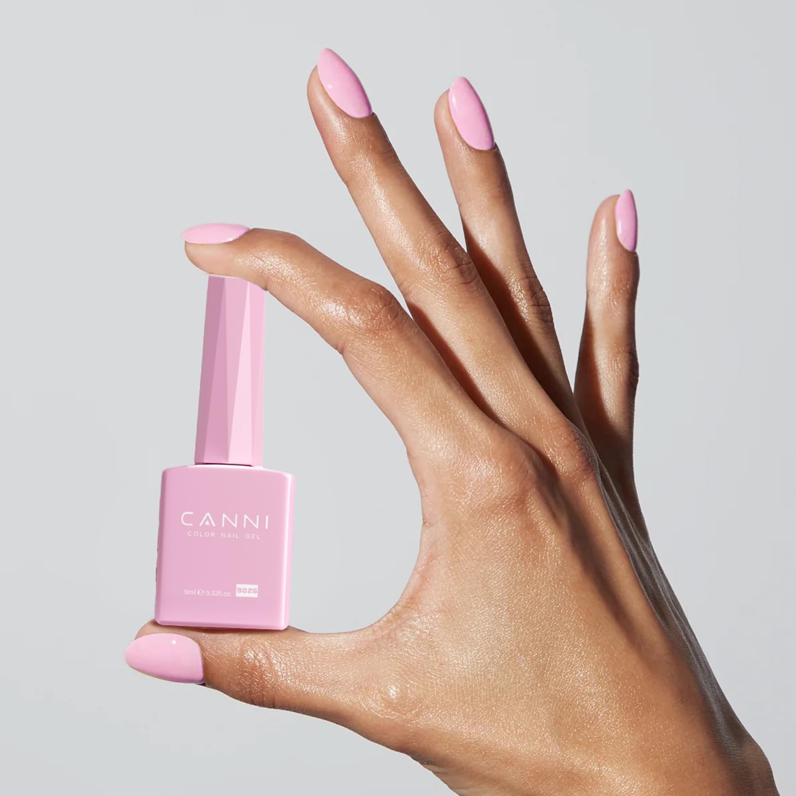 CANNI gel polish curing under UV/LED lamp for quick results