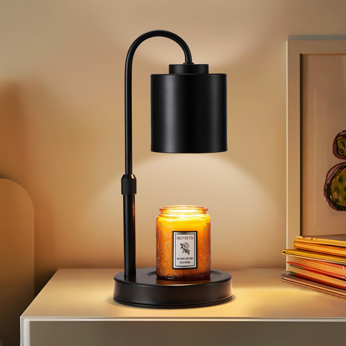 CASTLELIFE Candle Warmer Lamp with timer and dimmer demonstrates safe fragrance control.