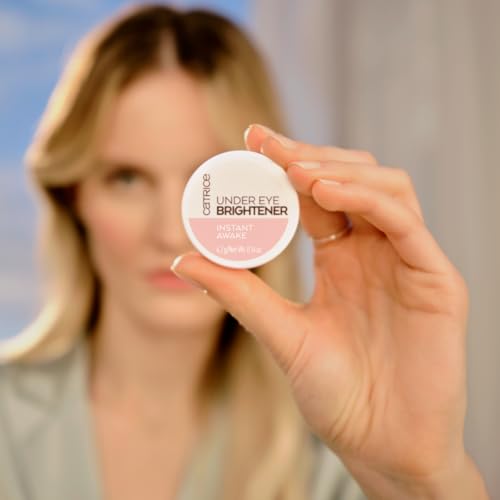 Catrice Under Eye Brightener glow after powder set on skin.