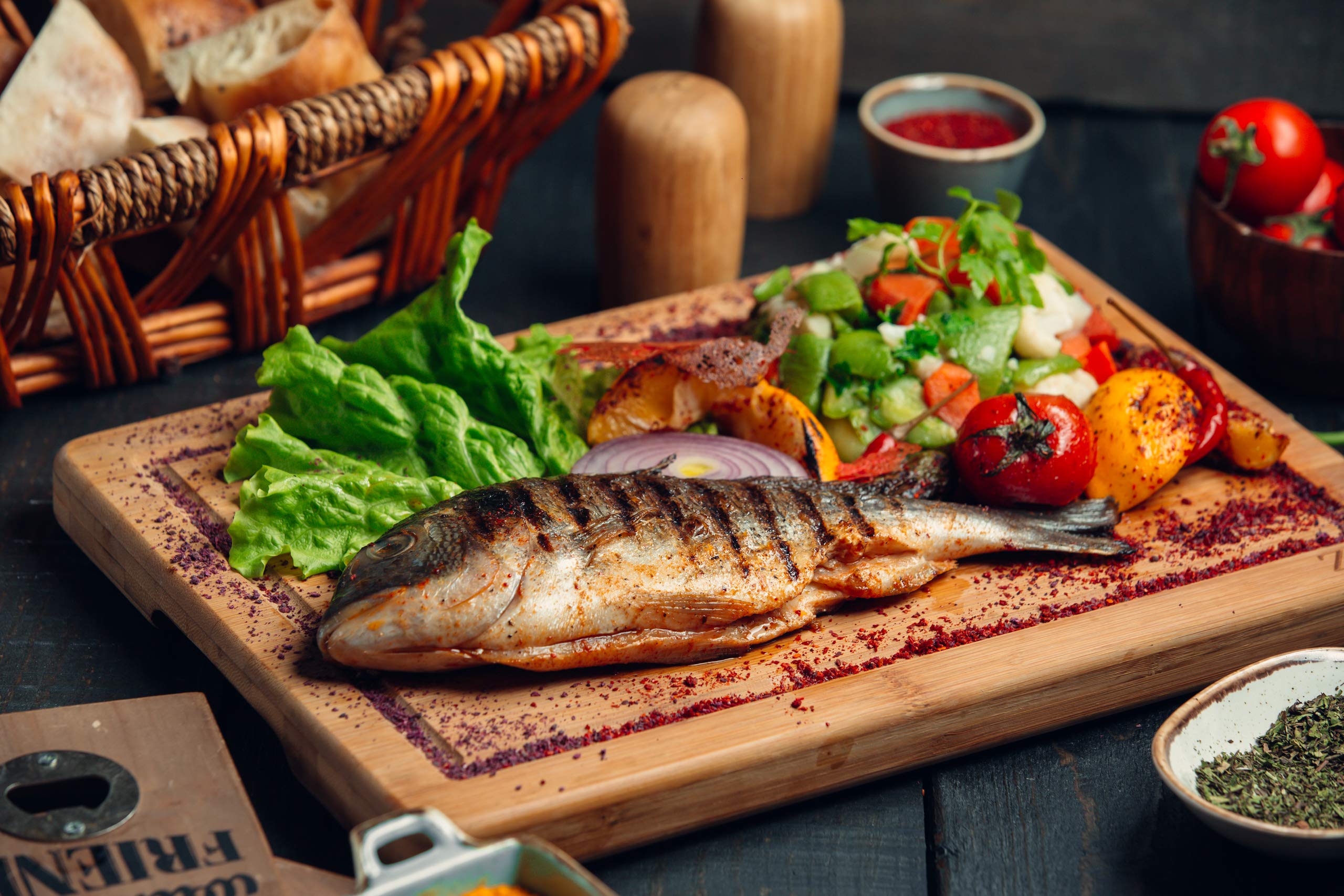 Cerez Pazari sumac meat seasoning enhances lamb and chicken dishes.
