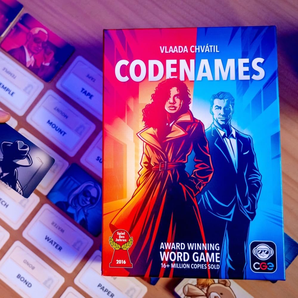 CGE Codenames 2nd Edition improved insert streamlines setup