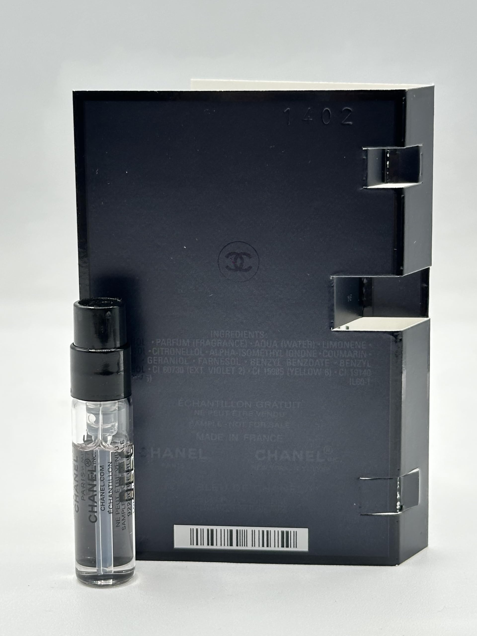 Chanel Bleu de Parfum sample top view highlights compact travel-friendly size.