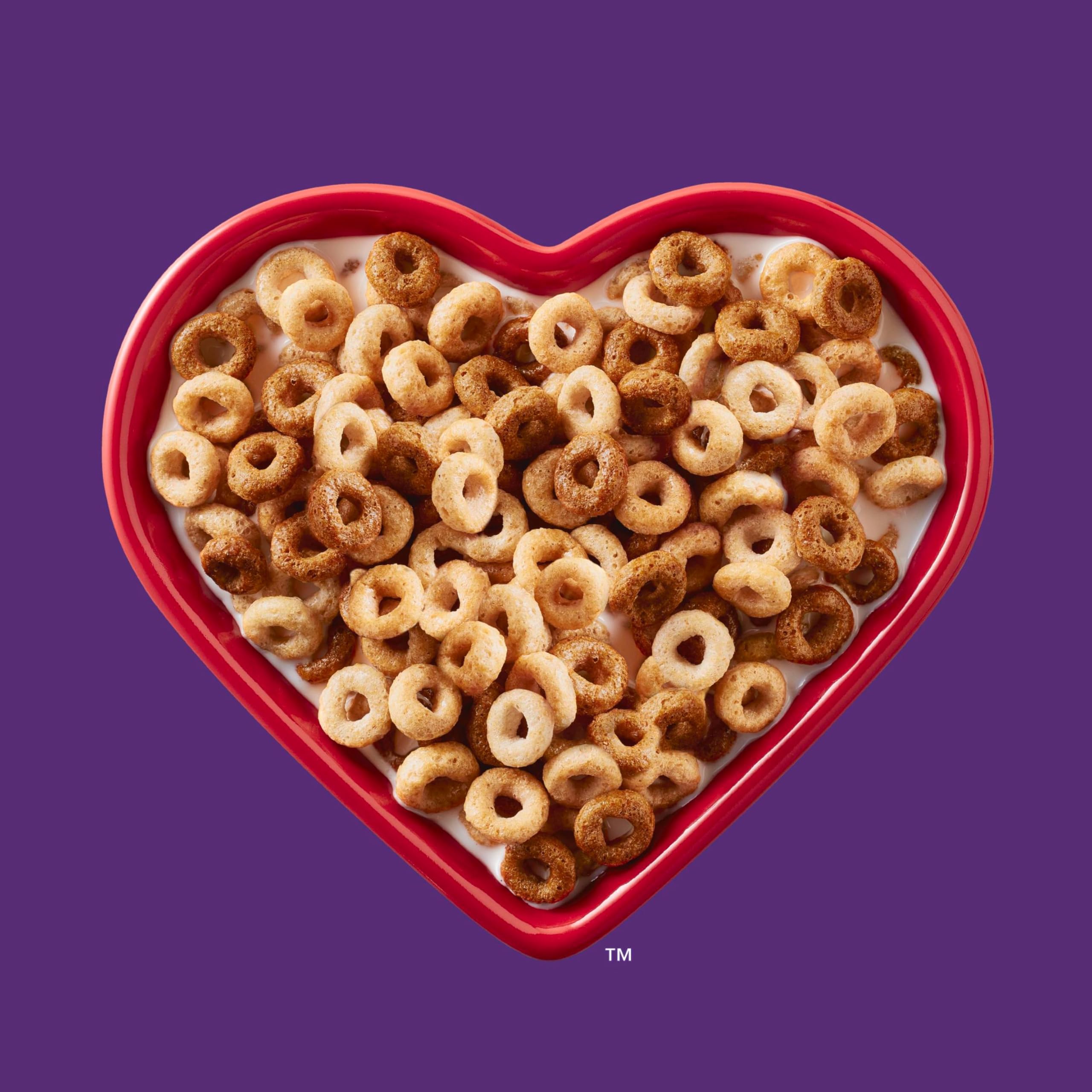 Cheerios Multi Grain pour capturing crisp cereal aroma and wholesome crunch.
