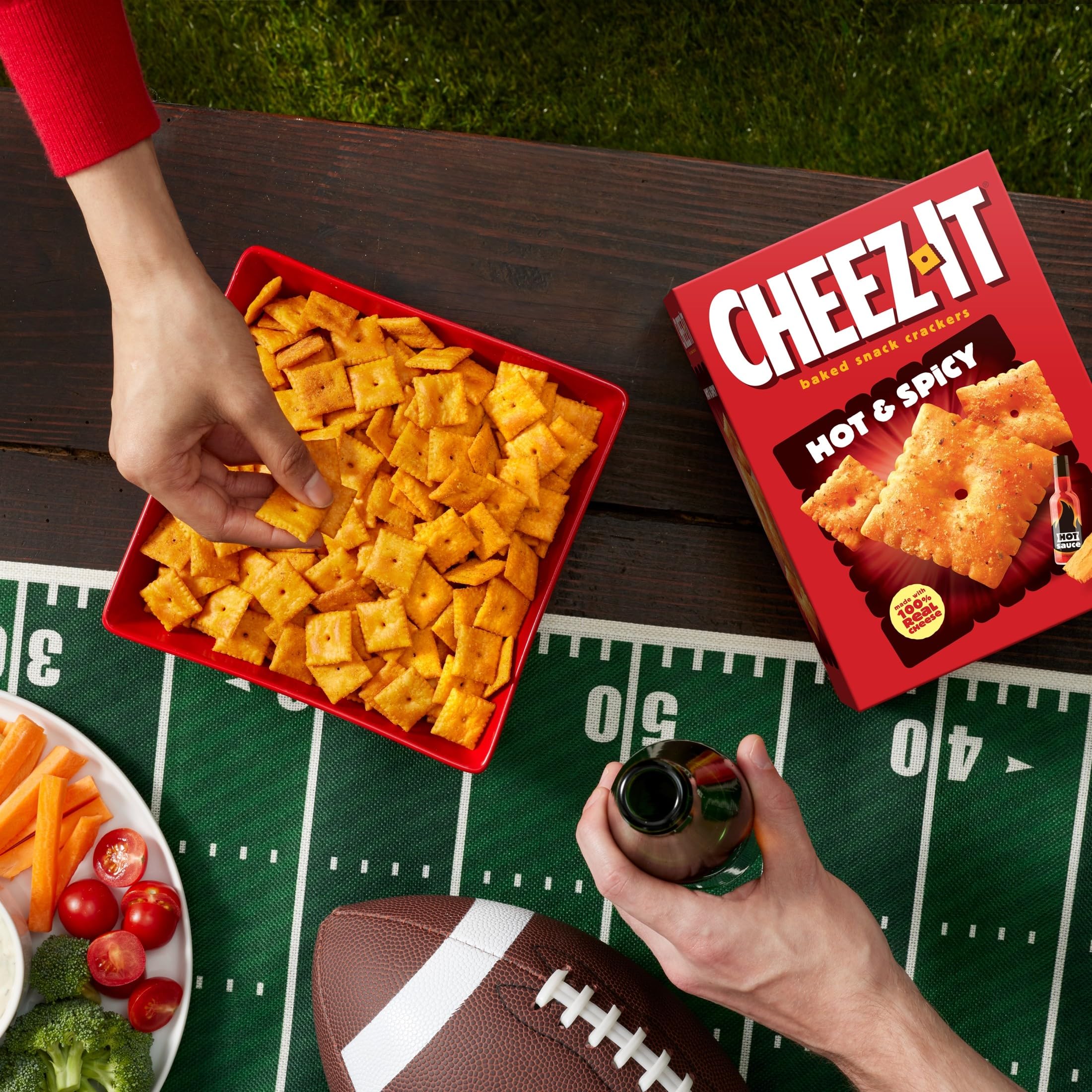 Cheez-It Hot and Spicy crackers on a party platter for guests.