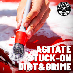 Chemical Guys chenille microfiber wash mitt for gentle, scratch-free exterior cleaning.