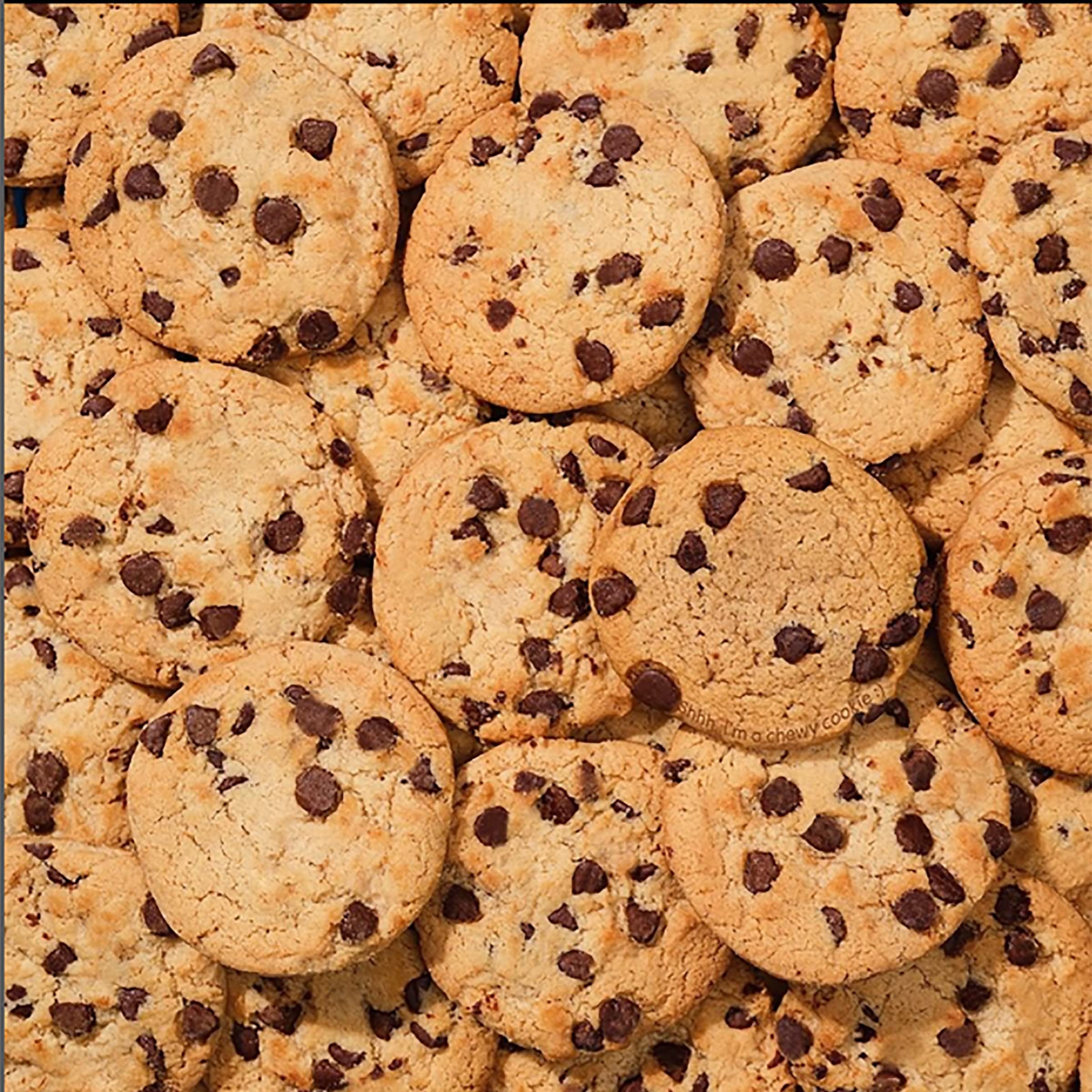 Chips Ahoy Original cookies served as a desk snack during breaks.